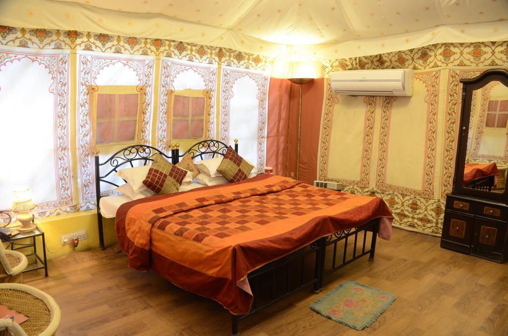 The Aravali Tent Resort Udaipur Bilik gambar