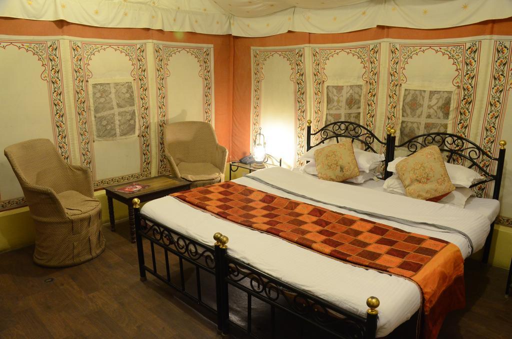 The Aravali Tent Resort Udaipur Bilik gambar